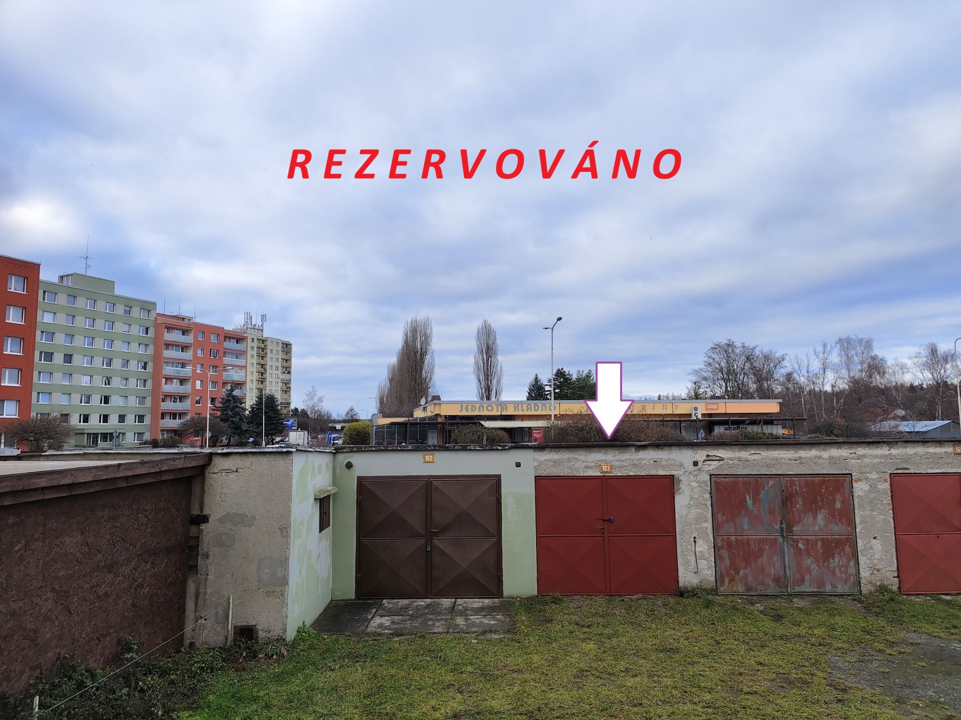Garáž 20 m² v Kladně - Rozdělově, ul. Severní/Míru, elektřina, výborná dostupnost