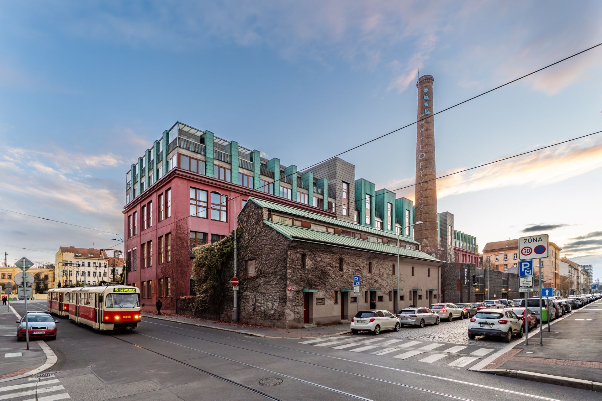 Prodej mezonetového bytu 2+kk, Praha 8 - Libeň, ul. Novákových